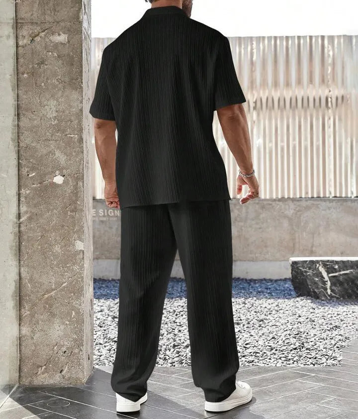 Herren-Set aus Kurzarmhemd und langer Hose mit entspannter Passform