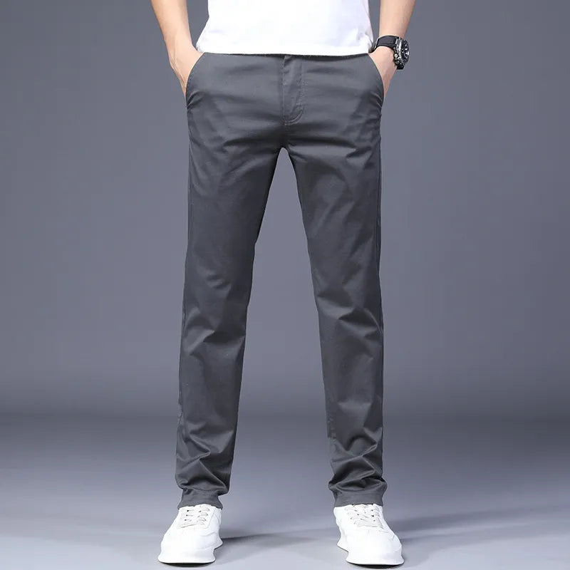 Herrenhose mit geradem Bein, Reißverschluss und Seitentaschen
