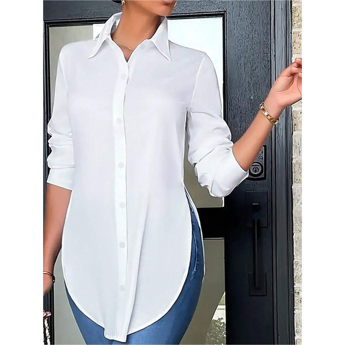 Langärmliges Button-Down-Hemd mit abgerundetem Saum