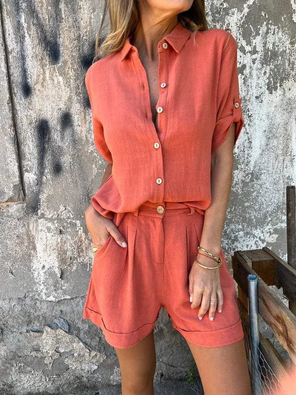 Kurzärmliger Damen-Strampler mit Knopfleiste vorne und elastischer Taille
