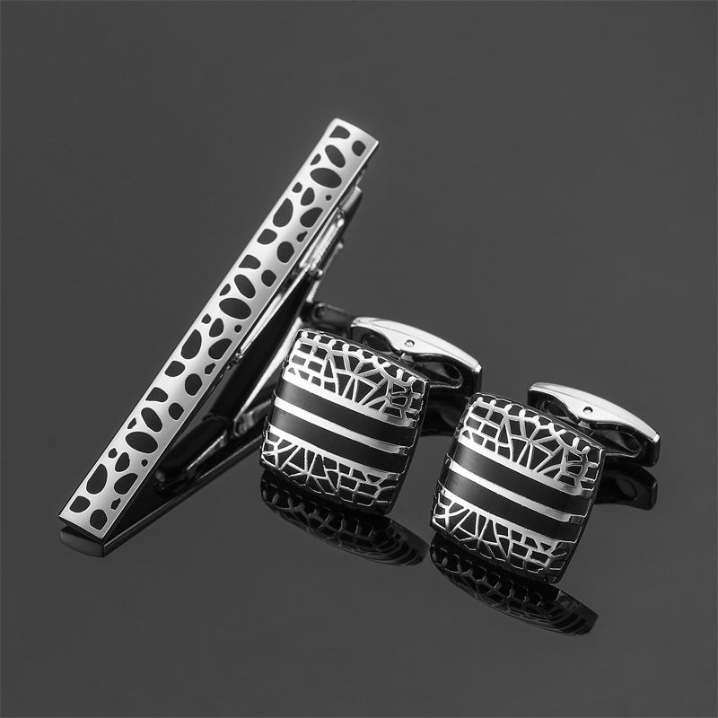Manschettenknopf- und Krawattenklammer-Set mit dekorativem Muster und poliertem Finish