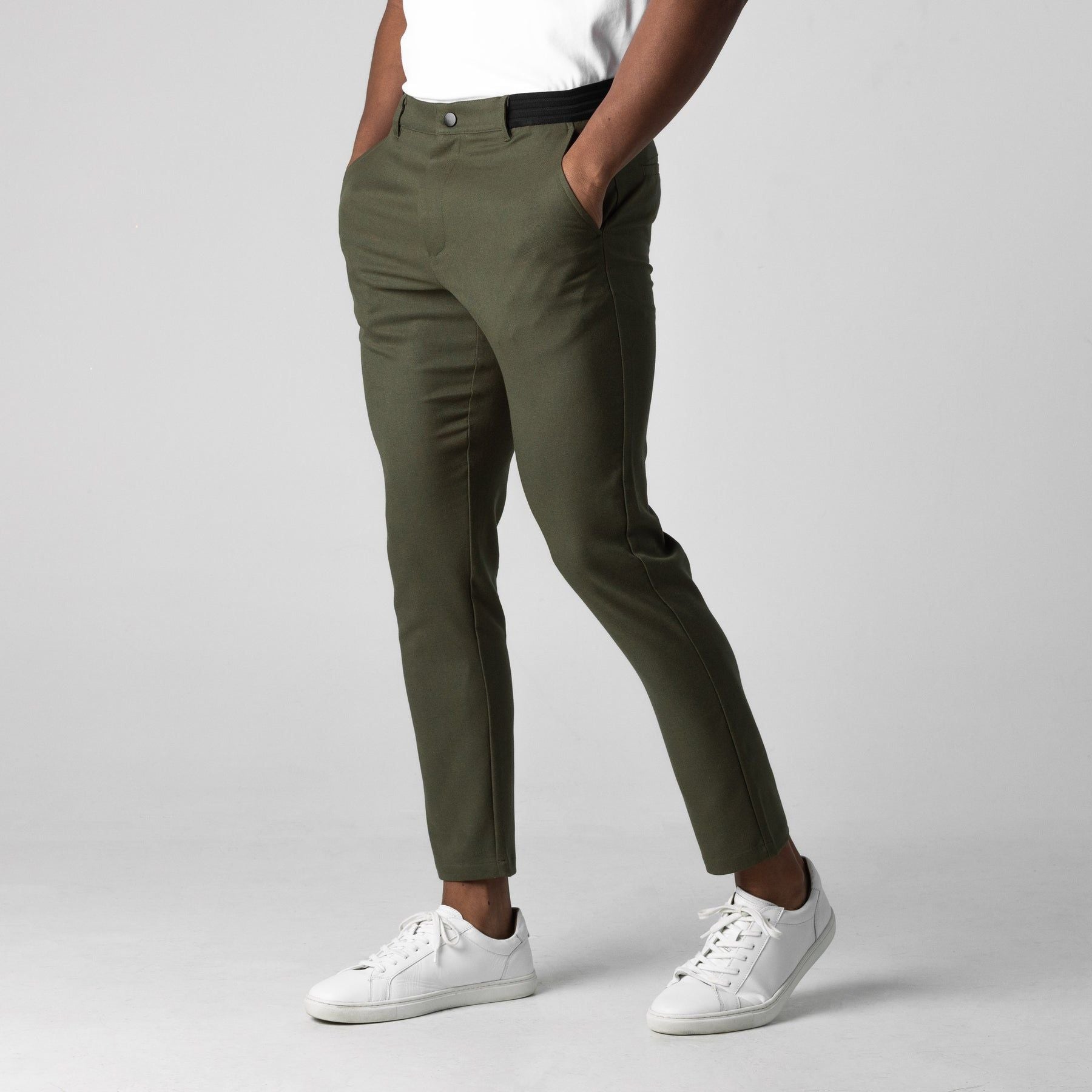 Flexible slim-fit stretch chinos for men