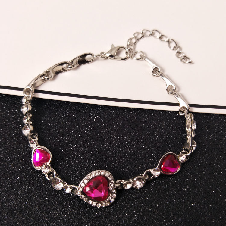 Delicate heart charm bracelet for women