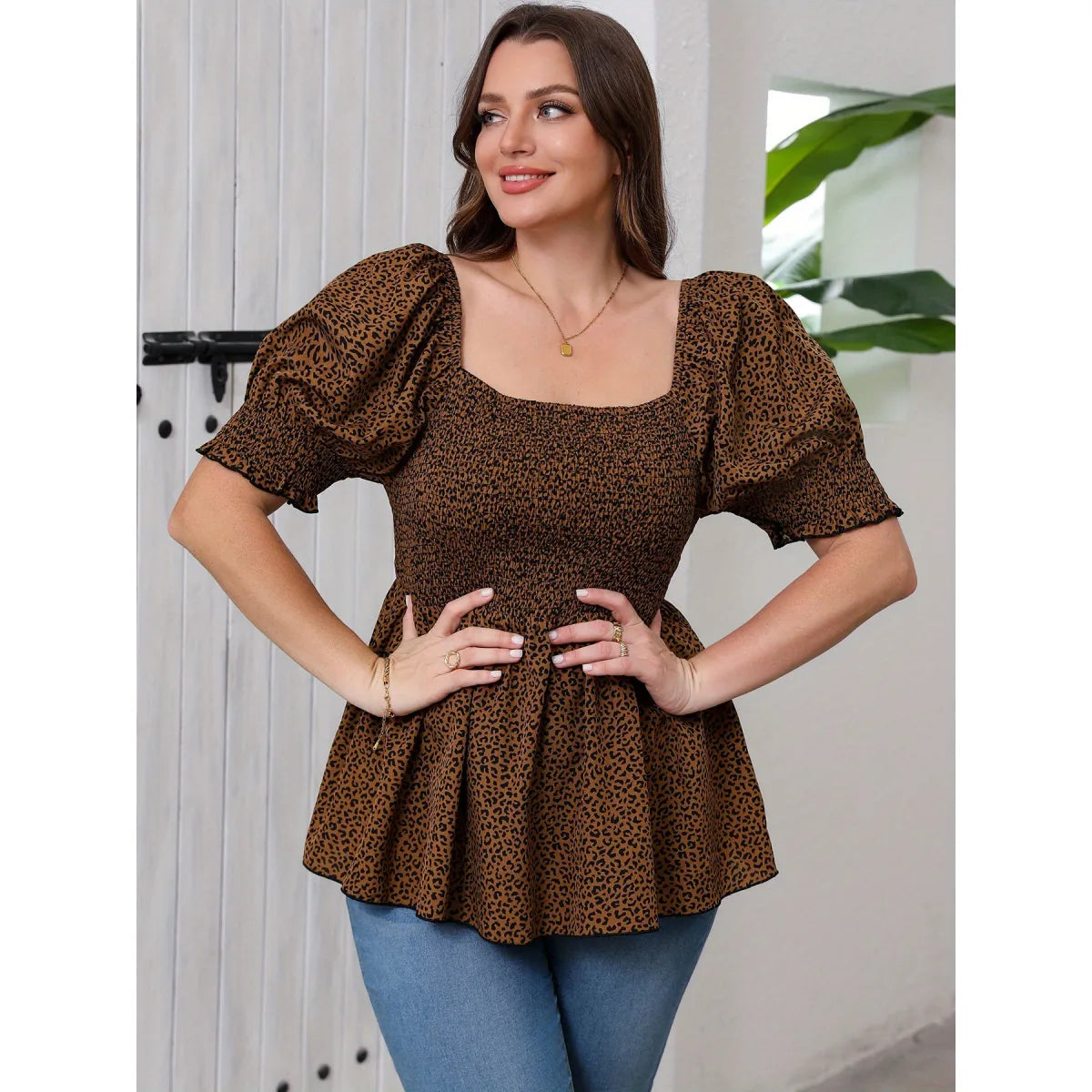 Schößchen-Top mit quadratischem Ausschnitt und Puffärmeln