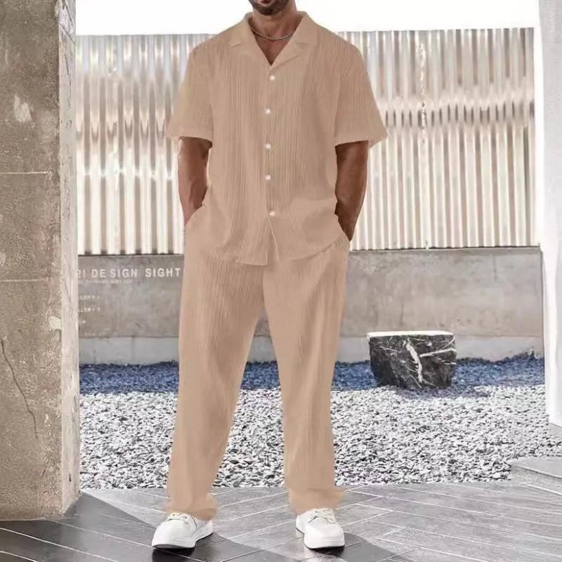 Herren-Set aus Kurzarmhemd und langer Hose mit entspannter Passform