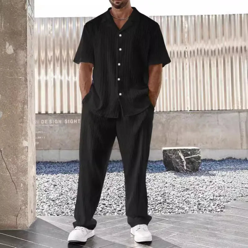 Herren-Set aus Kurzarmhemd und langer Hose mit entspannter Passform