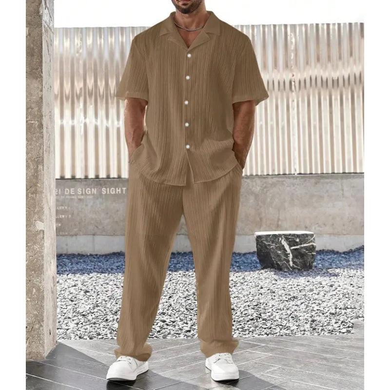 Herren-Set aus Kurzarmhemd und langer Hose mit entspannter Passform