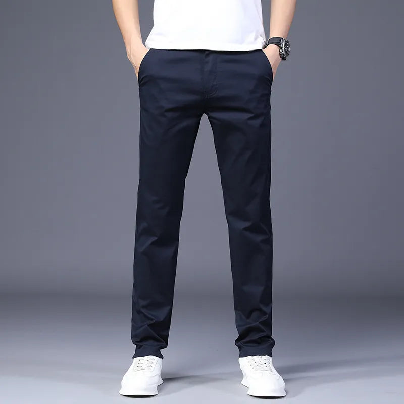 Herrenhose mit geradem Bein, Reißverschluss und Seitentaschen