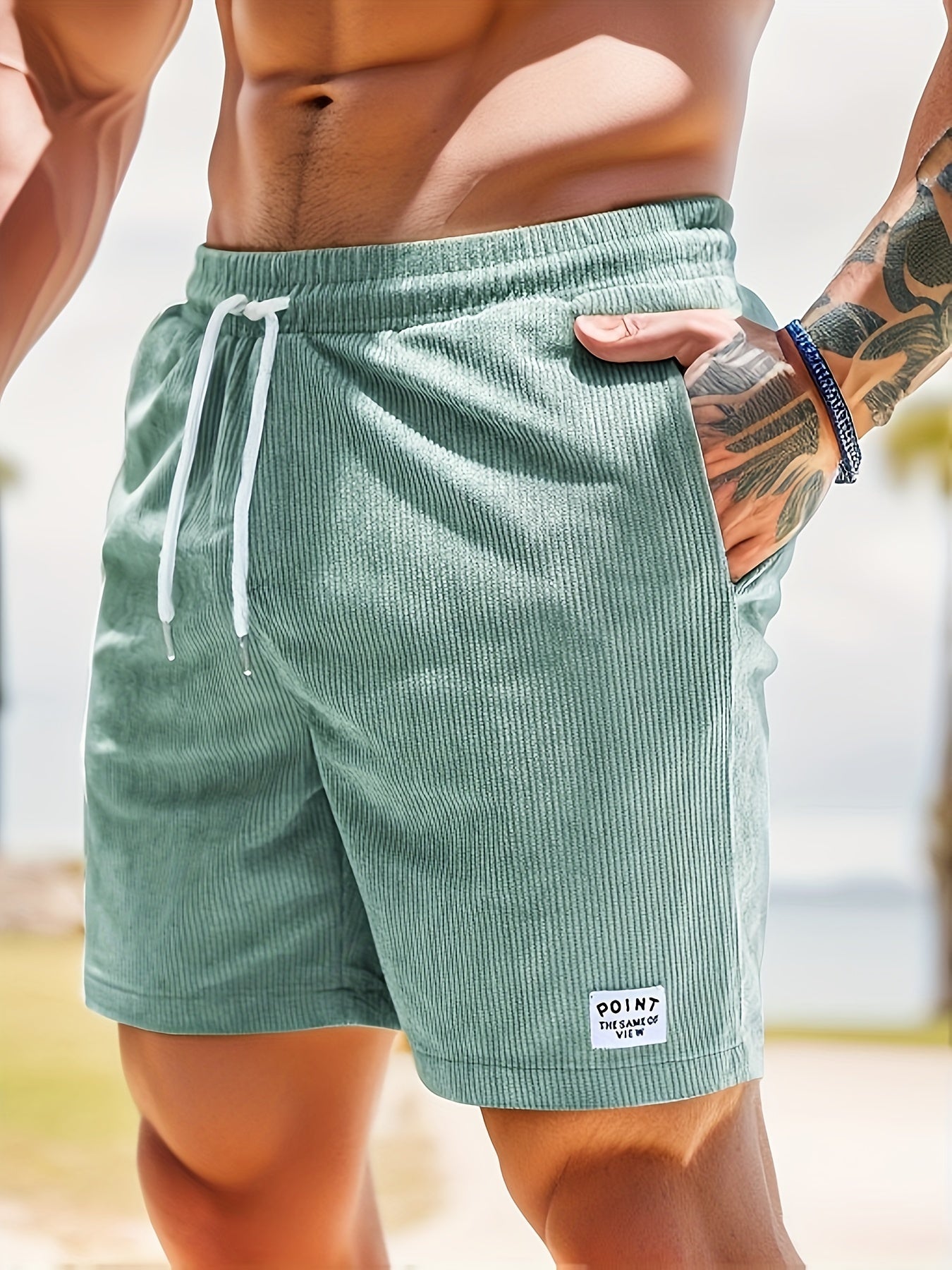 Herren-Shorts mit Kordelzug, Seitentaschen und strukturiertem Stoff