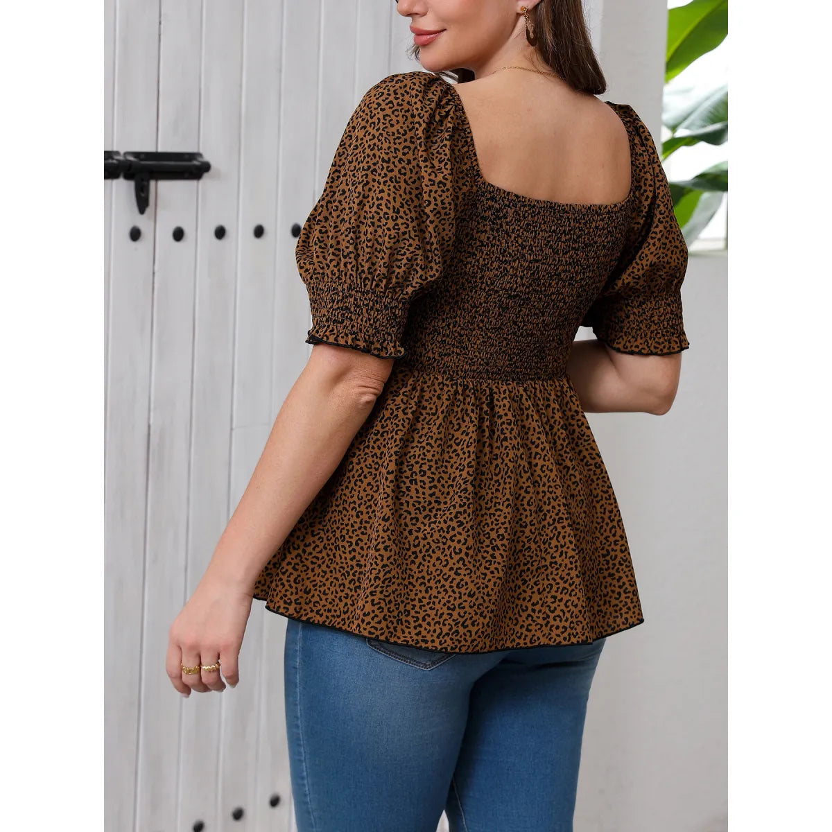 Schößchen-Top mit quadratischem Ausschnitt und Puffärmeln 